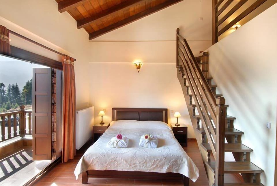 Duplex, Mountain View | In-room safe, blackout drapes, soundproofing, free WiFi