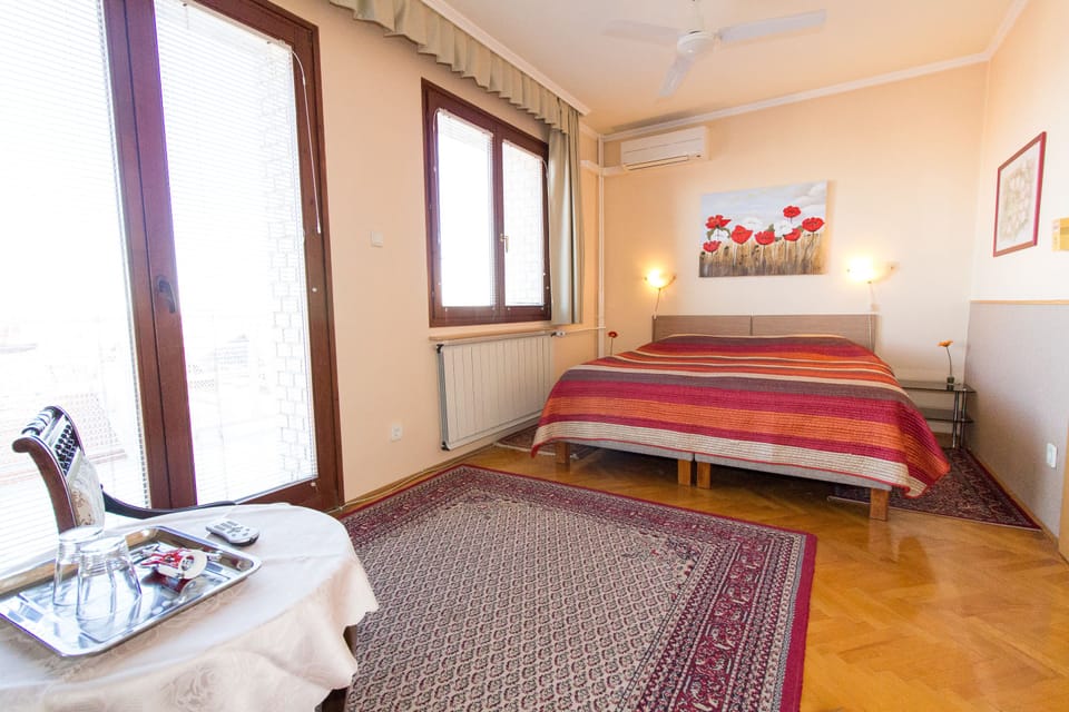 Superior Double Room | In-room safe, desk, laptop workspace, blackout drapes