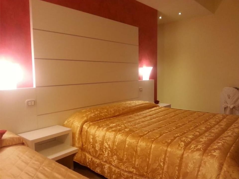 Minibar, in-room safe, desk, soundproofing