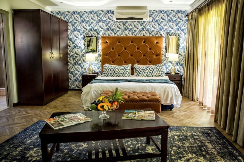 Executive Double Room | 1 bedroom, minibar, in-room safe, desk
