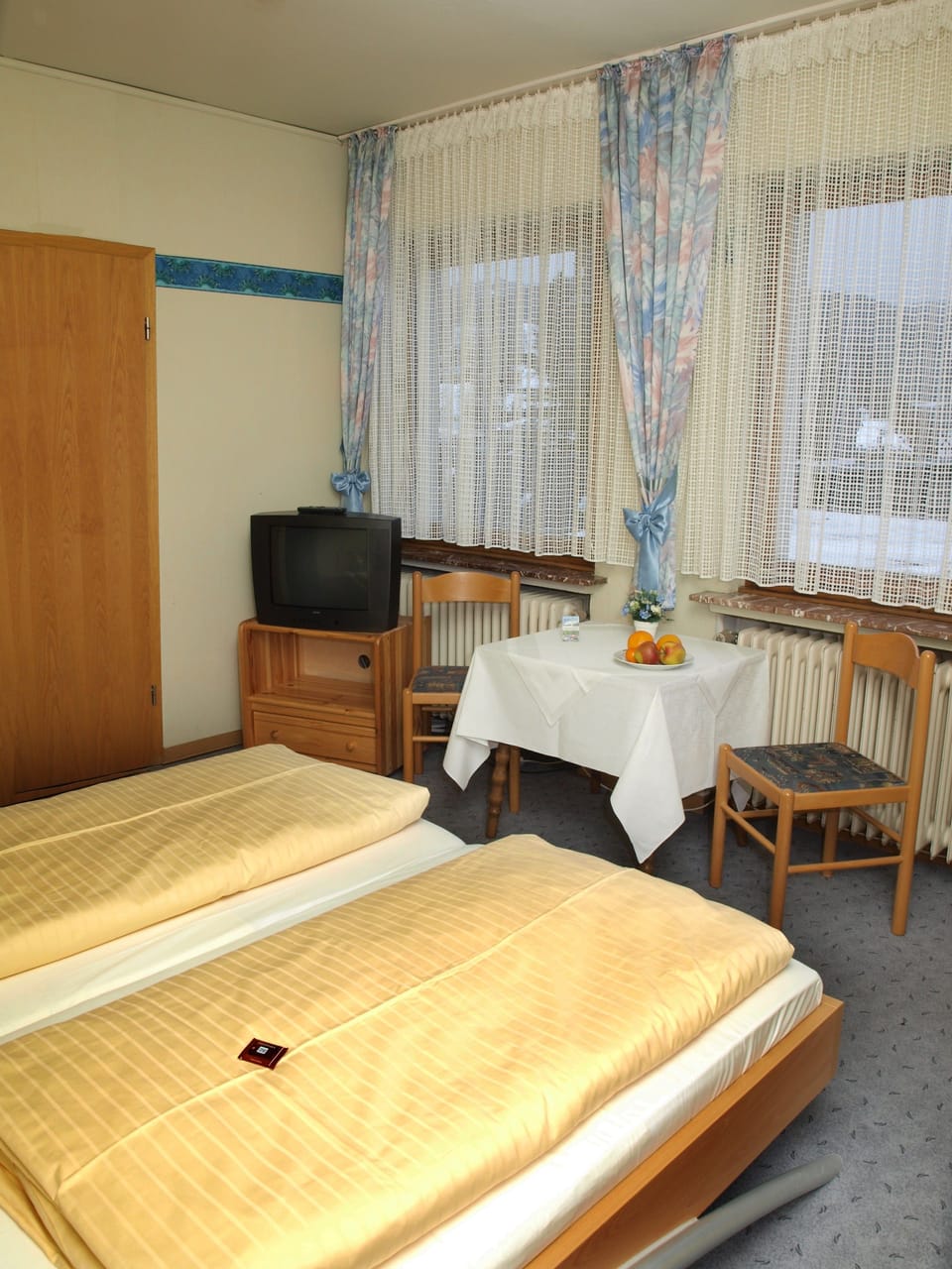 Double Room | Free WiFi, bed sheets