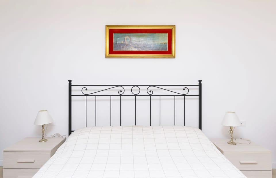 Apartment, 1 Bedroom | 1 bedroom, iron/ironing board, cribs (free), WiFi (free)