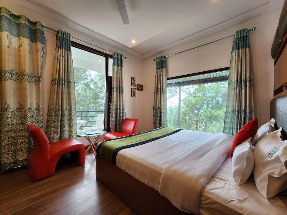 Soundproofing, iron/ironing board, rollaway beds, free WiFi