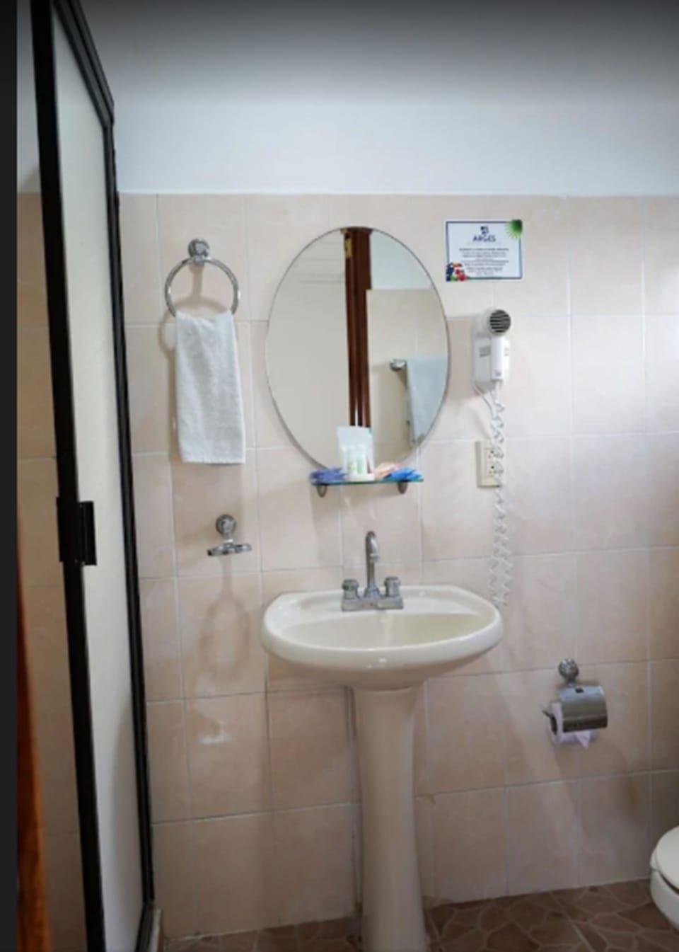 Shower, free toiletries, hair dryer, towels