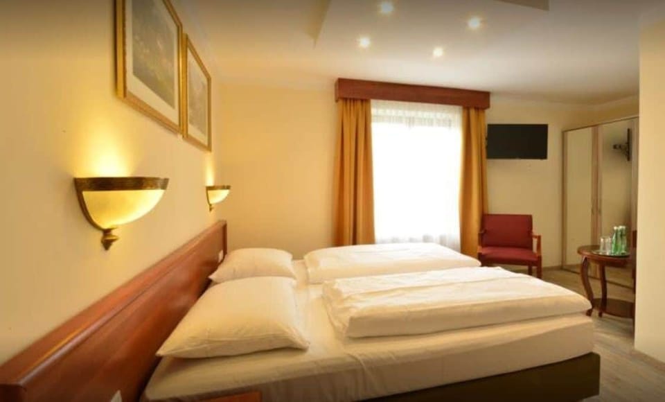 Double Room | Soundproofing, free WiFi, bed sheets