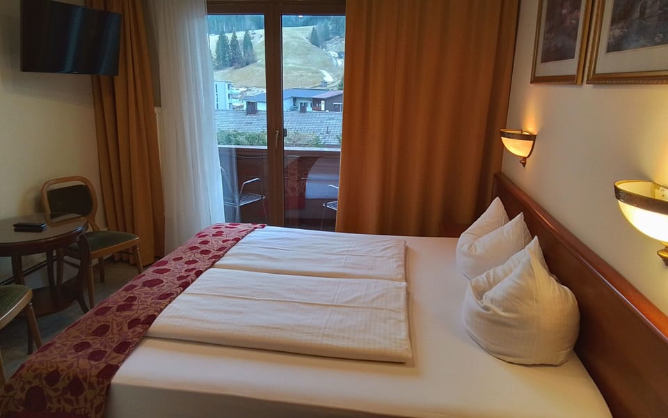 Classic Double Room | Soundproofing, free WiFi, bed sheets