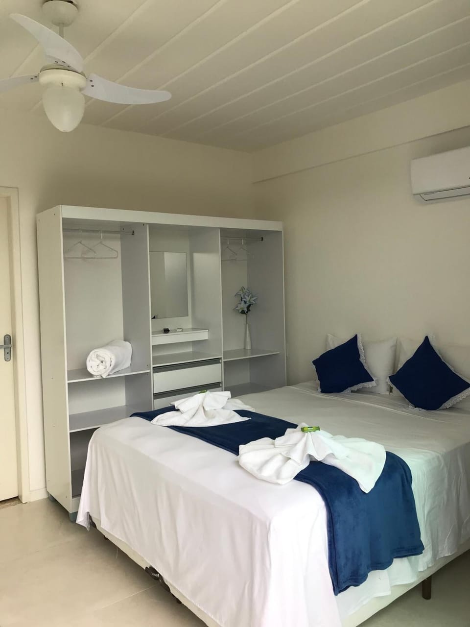 Minibar, in-room safe, blackout drapes, iron/ironing board (on request)