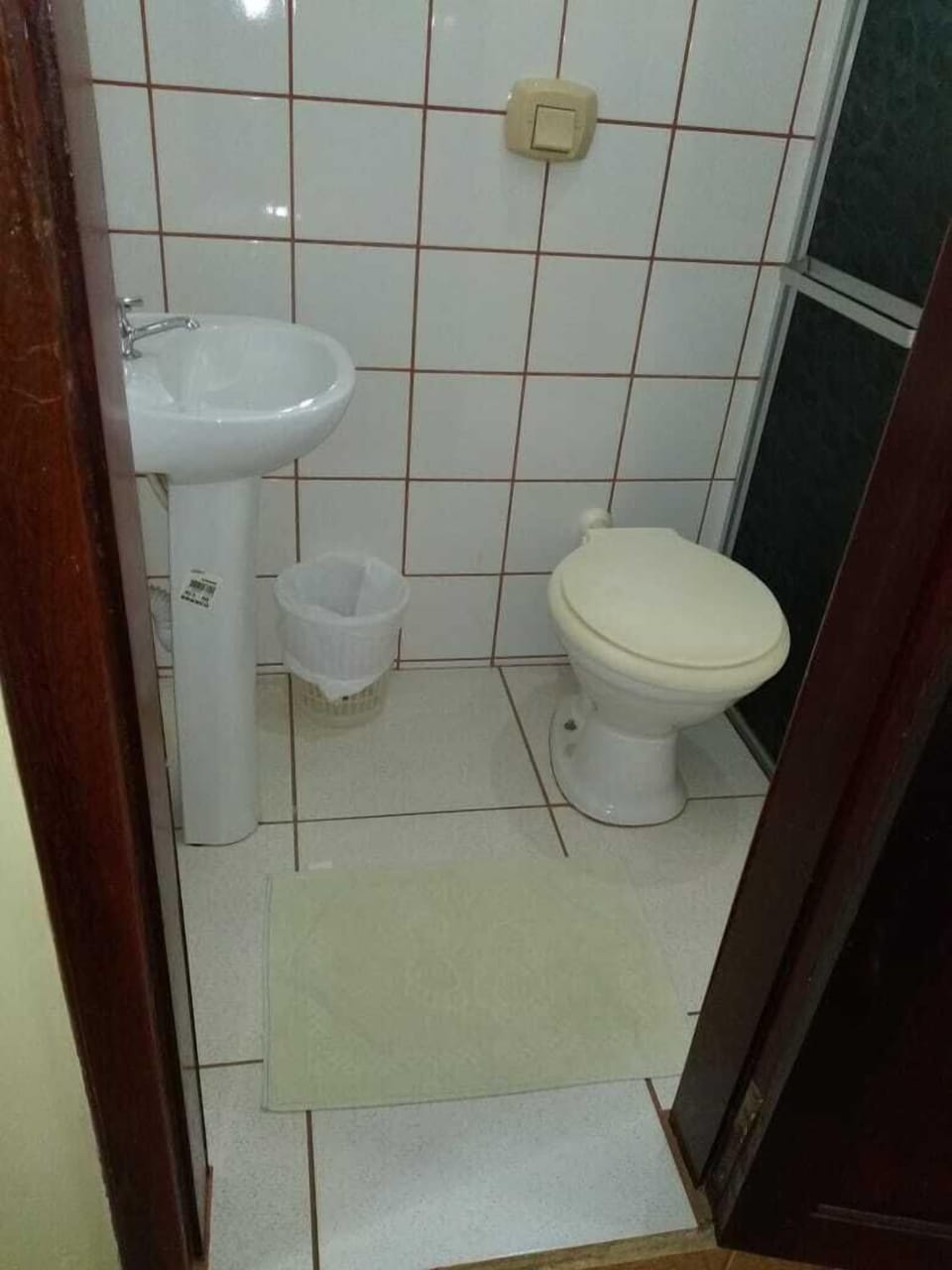 Shower, towels