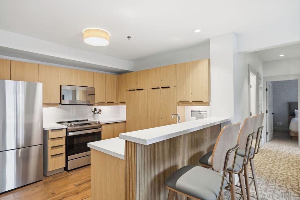 Mosaic Two Bedroom Suite | Private kitchen | Mini-fridge, microwave, dishwasher, electric kettle
