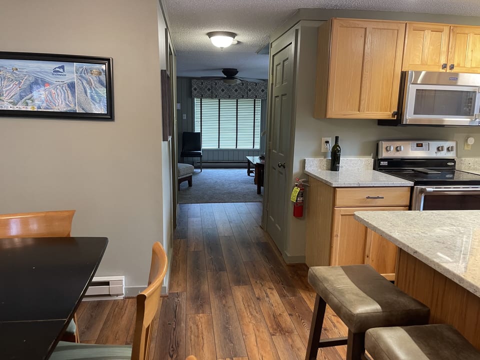 Renovated flooring and kitchen 2022