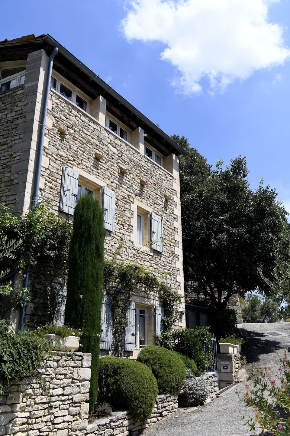 Façade