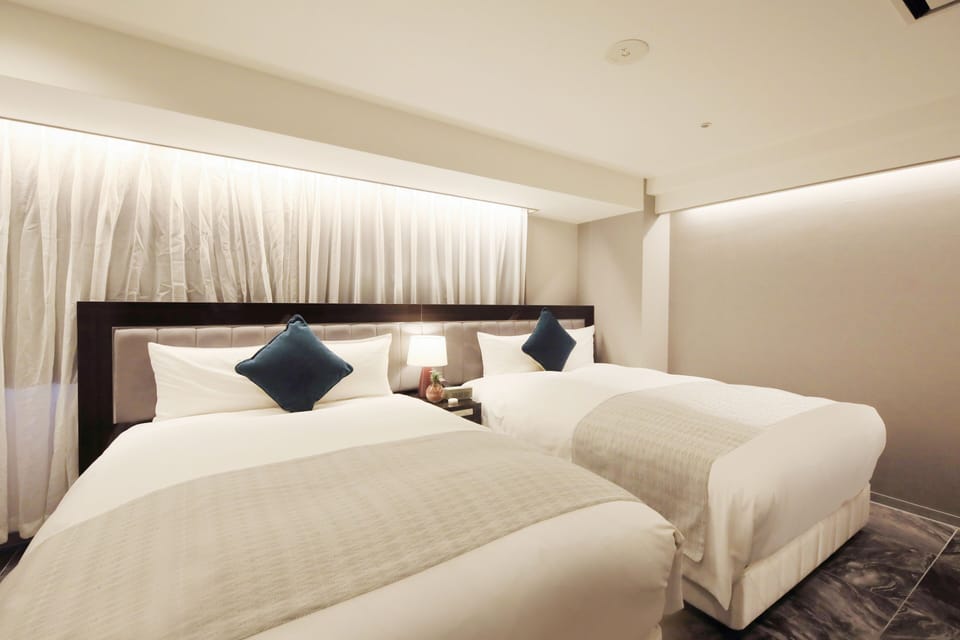 Superior Family Room, Non Smoking | Laptop workspace, iron/ironing board, free WiFi, bed sheets