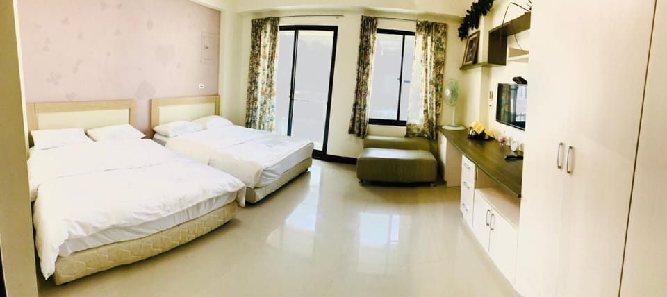 Desk, free WiFi, bed sheets
