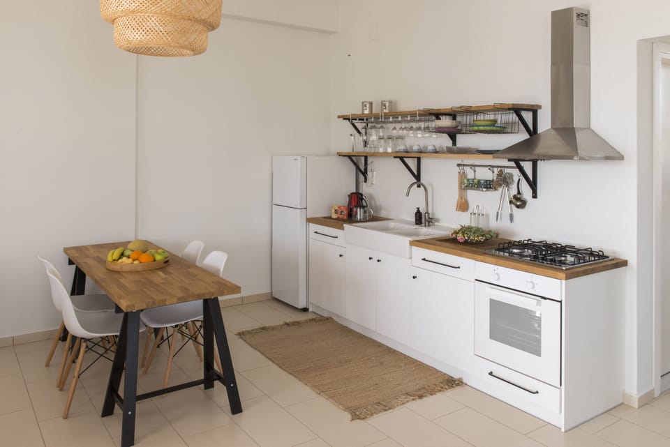 Luxury Suite, 1 Bedroom, Sea View | Private kitchen | Fridge, coffee/tea maker, electric kettle