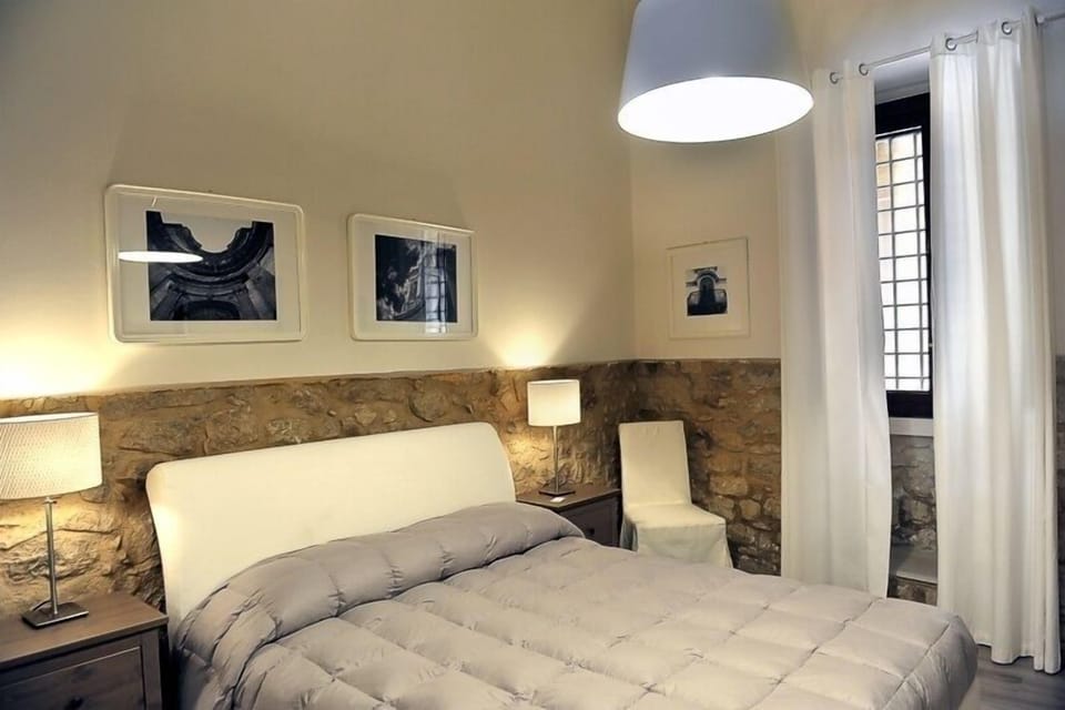 Classic Suite, 1 Double Bed | 1 bedroom, premium bedding, down comforters, minibar