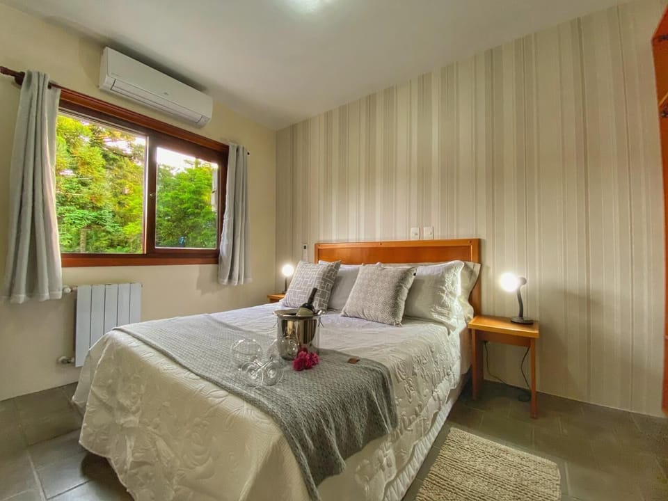 Superior Room, 1 Double Bed, City View | Hypo-allergenic bedding, minibar, blackout drapes, iron/ironing board