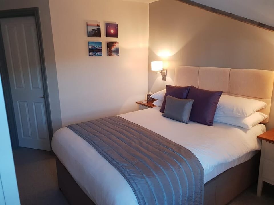 Lavender Quartz - Deluxe Double | Free WiFi