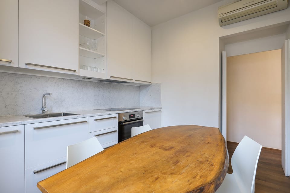 Apartment, 2 Bedrooms, Patio, City View | Private kitchen | Full-size fridge, microwave, oven, stovetop
