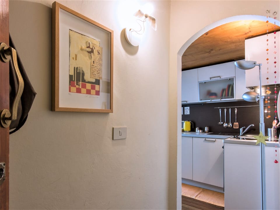 Apartment, 1 Bedroom | Private kitchen | Full-size fridge, stovetop, electric kettle, cookware/dishes/utensils