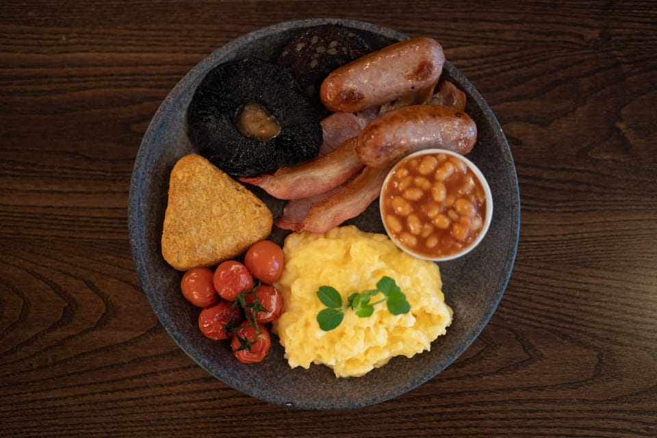 Free daily cooked-to-order breakfast