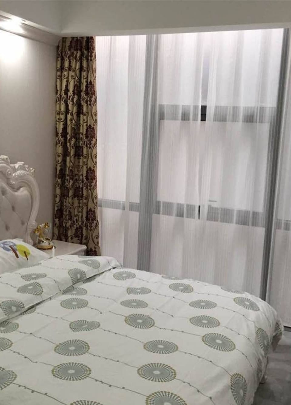 Deluxe Double Room, Non Smoking | Desk, blackout drapes, free WiFi