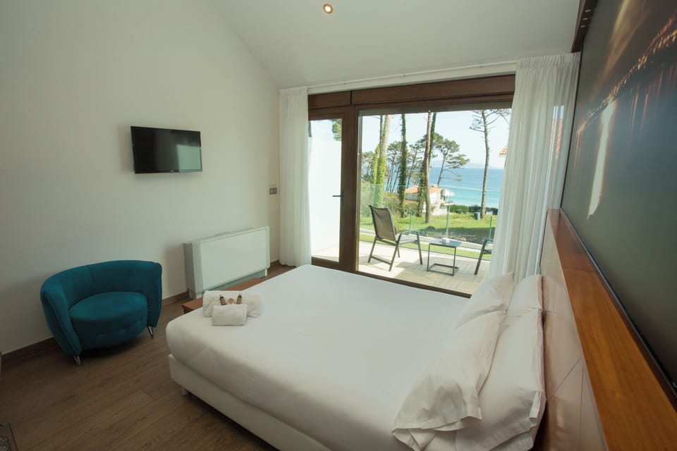 Superior Double Room, Terrace, Sea View | In-room safe, blackout drapes, soundproofing, rollaway beds
