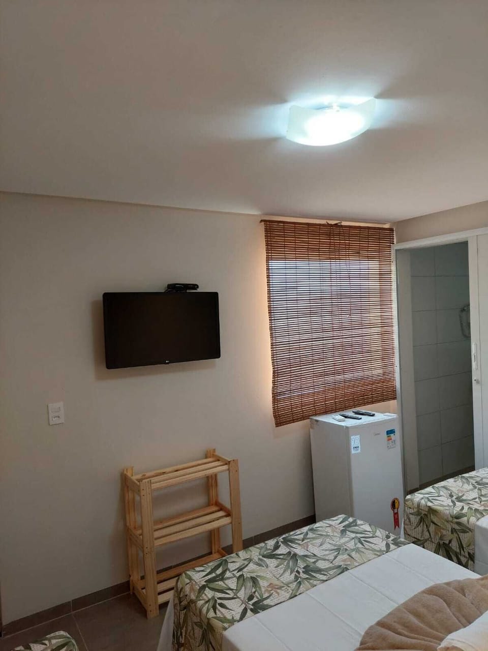 Minibar, iron/ironing board, free WiFi, bed sheets