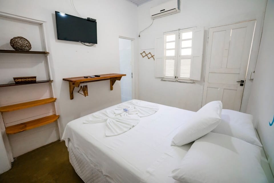 Standard Double Room, Garden View | Minibar, iron/ironing board, free WiFi, bed sheets