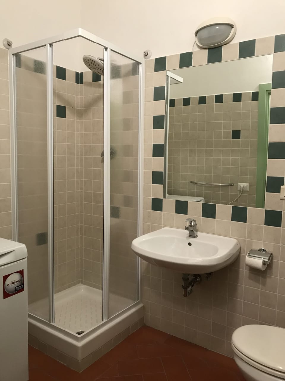 Apartment, 3 Bedrooms | Bathroom | Shower, rainfall showerhead, bidet, towels