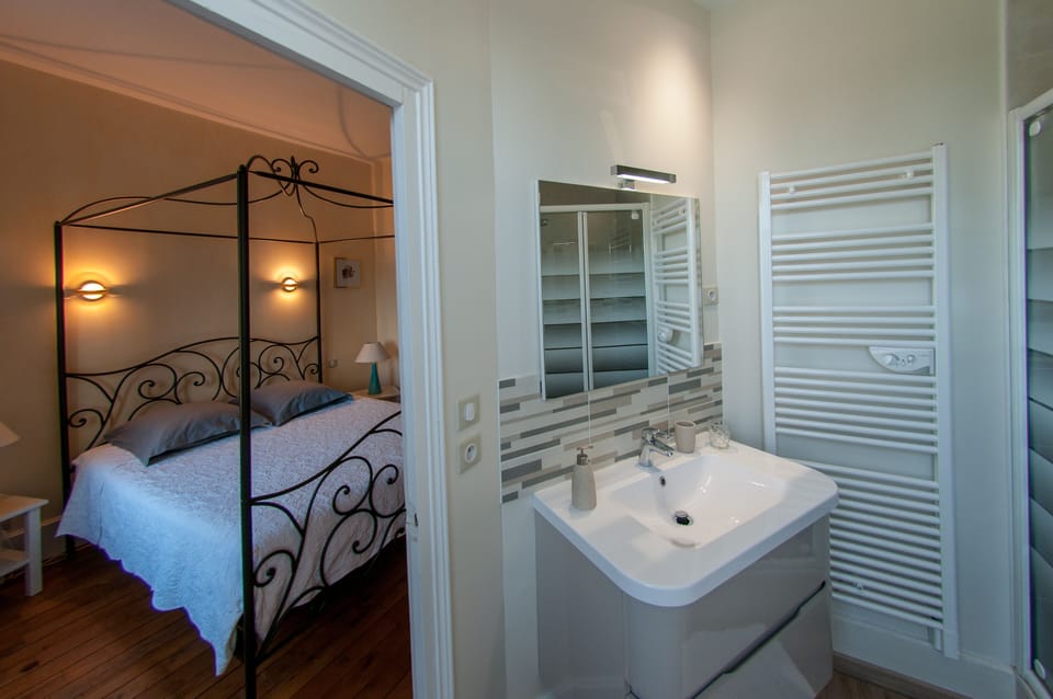 Double Room (Dauphine) | Bathroom | Shower, hair dryer, towels, soap