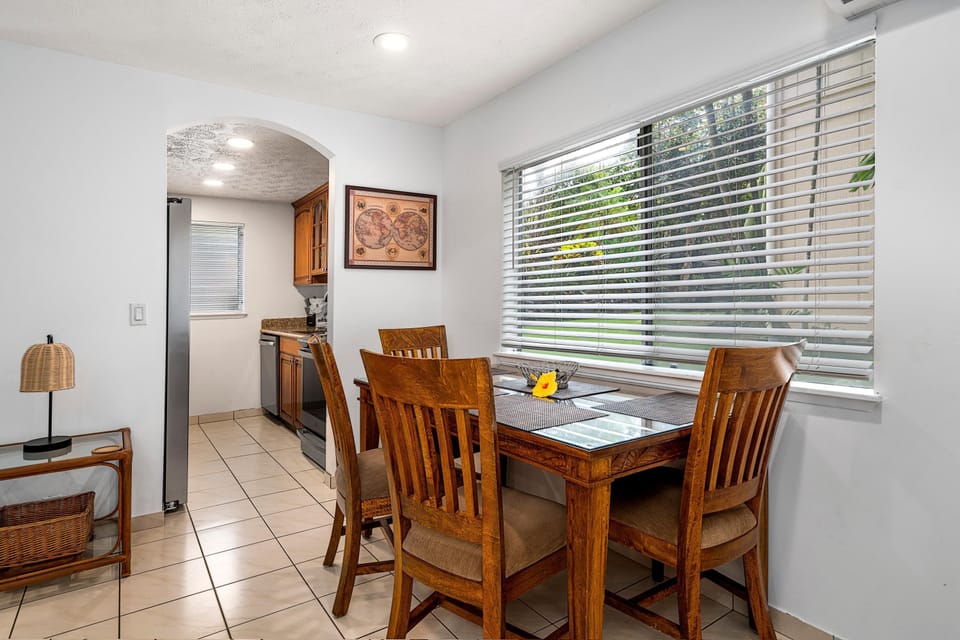 Condo, Multiple Beds, Partial Ocean View (Keauhou Surf & Racquet Townhouse #36) | Dining