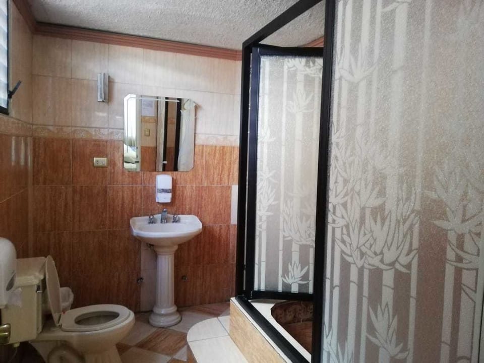 Double or Twin Room, 2 Twin Beds, Non Smoking | Bathroom | Shower, towels, soap, toilet paper