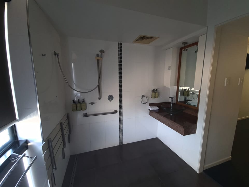 Twin Room, Multiple Beds, Accessible | Bathroom | Shower, free toiletries, hair dryer, towels