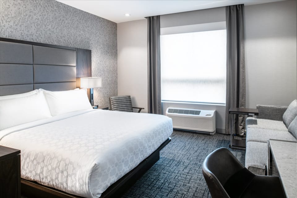 Egyptian cotton sheets, premium bedding, pillowtop beds, in-room safe
