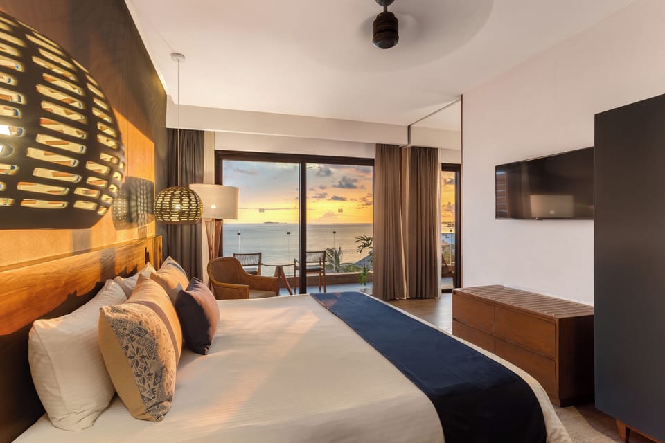 Armony 2 Bedrooms Executive Suite, 1 King Bed (Ocean View) | Beach/ocean view