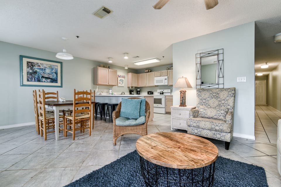 Living & Dining area