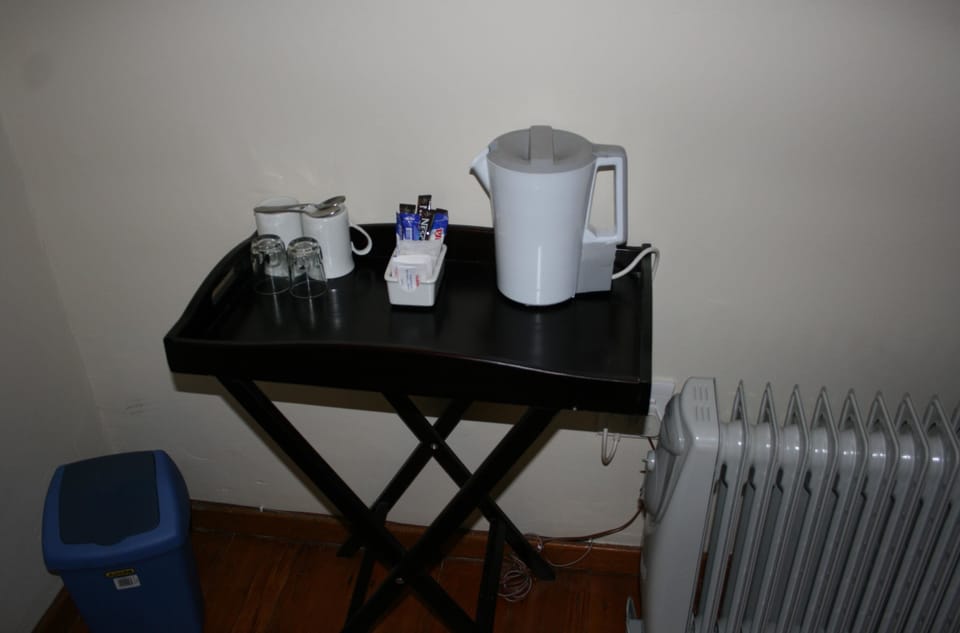 Double Room | Coffee and/or coffee maker