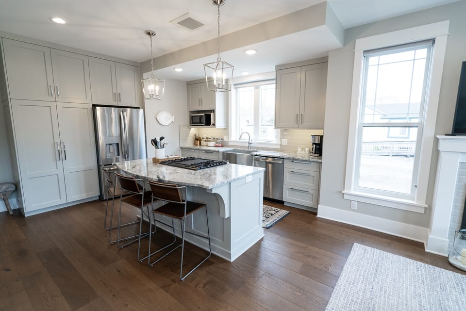End Unit Condo (11)