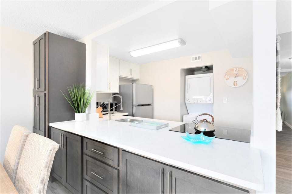 Gather around the kitchen island for food drinks and great company