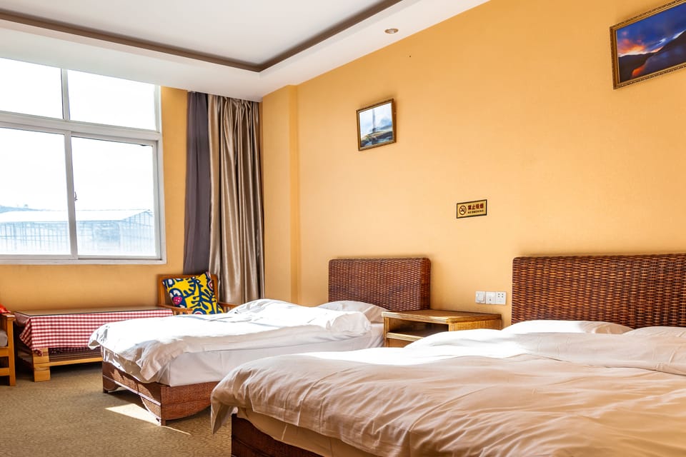 Family Room | Blackout drapes, soundproofing, WiFi (free), bed sheets
