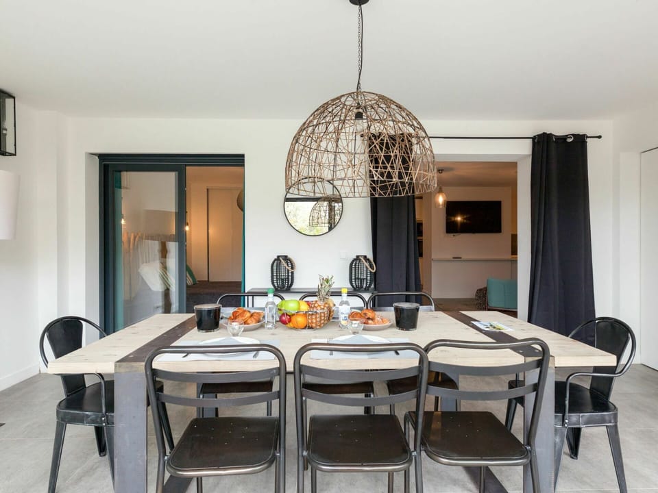 Table, Furniture, Building, Chair, Picture Frame, Wood, House, Interior Design, Kitchen & Dining Room Table, Tableware