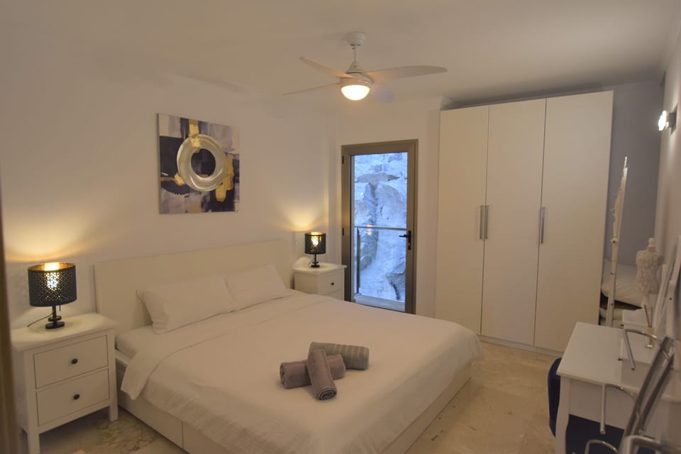 Fully Furnished large Master bedroom