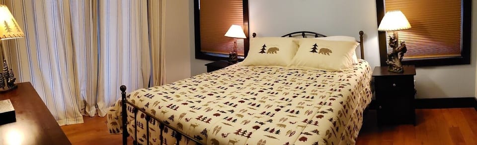 Master bedroom - Queen bed