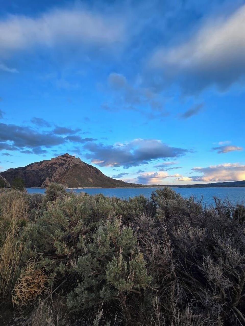 Scenic drive past Buffalo Bill State Park.