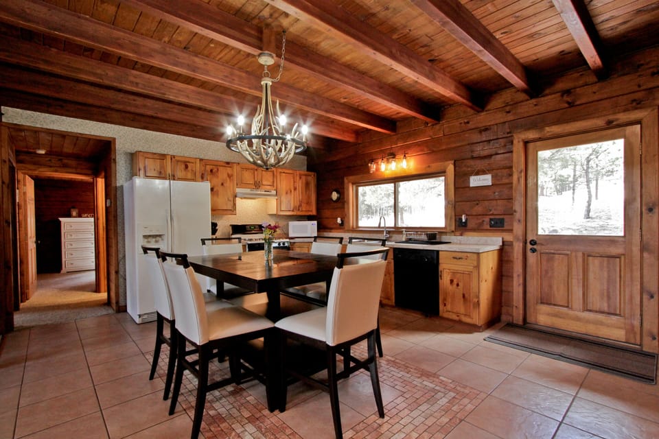 The dining room and kitchen are right in off the foyer and main entrance.