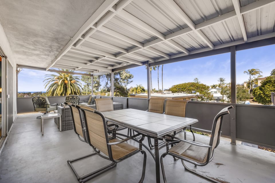 Patio with view to ocean
