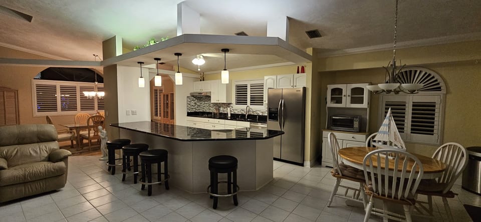 Roomy kitchen
