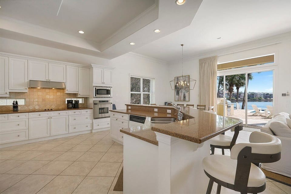 Arrabella - Seagrove Beach - Kitchen