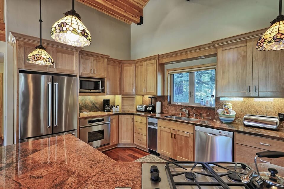 You'll love how many amenities the kitchen offers.