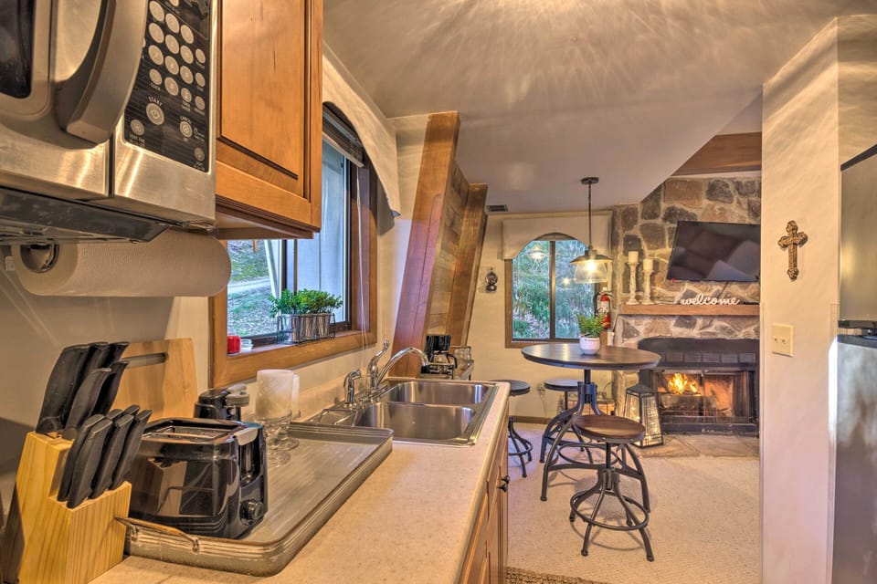 Kitchen | Coffee Maker & Grinder | Spices